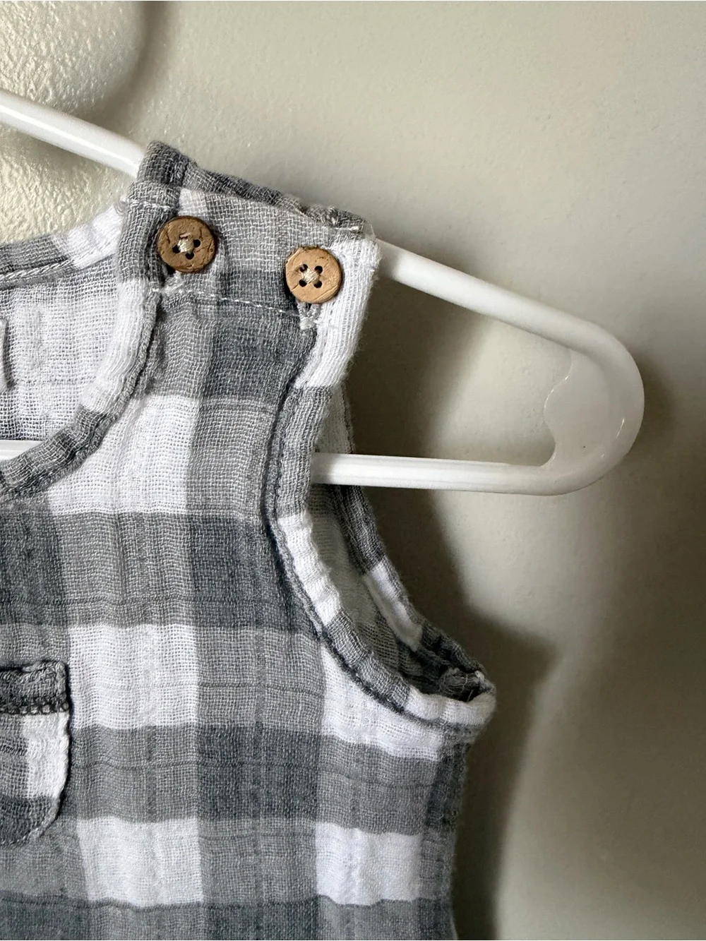 Mud Pie Baby Unisex 6-9M Gray White Plaid Muslin Romper Sleeveless Snap